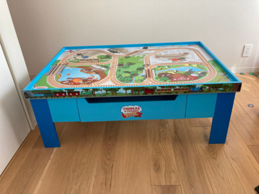 ブきかんしゃトーマス木製レールシリーズ　プレイテーブル