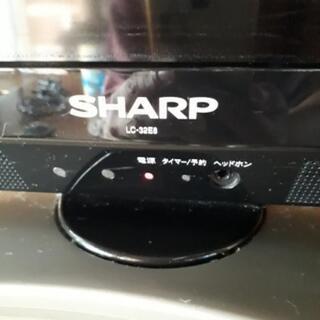 液晶テレビAQUOS 32型の画像