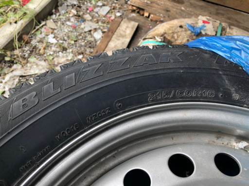 【新品】215/60R16 ブリヂストンBLIZZAK冬用4本