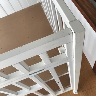 ベビーベッドの画像