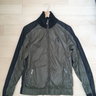 メンズブルゾン薄いナイロン製の画像