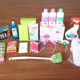 新品未使用の洗剤やスポンジ、使いかけの洗剤などいろいろなセット