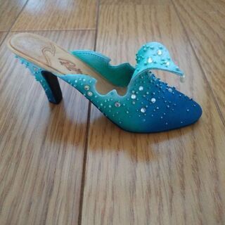 綺麗なヒールのミニチュアの画像