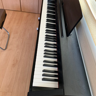 電子ピアノ　CASIO Privia