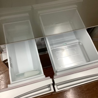 TOSHIBA5ドア冷蔵庫ご紹介です。