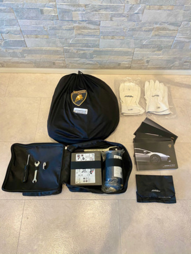 新品未使用　ランボルギーニ　アヴェンタドール　純正カバー+オプション　セット