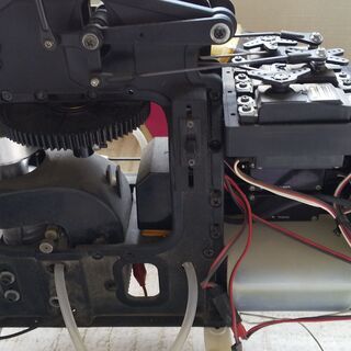 ヒロボーラジコンヘリコプターエンジン付き一式の画像