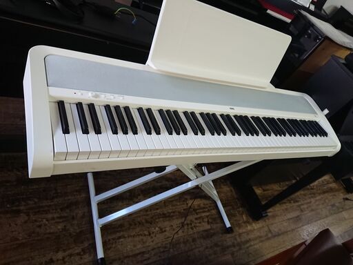 KORG　B2　2019年製　￥30,000-　（別途　配送代）