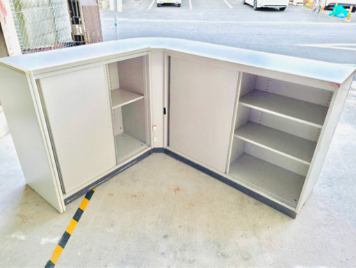 受付カウンター　オフィスカウンター　オフィス収納　引き違い戸付　W2650×D440×H960