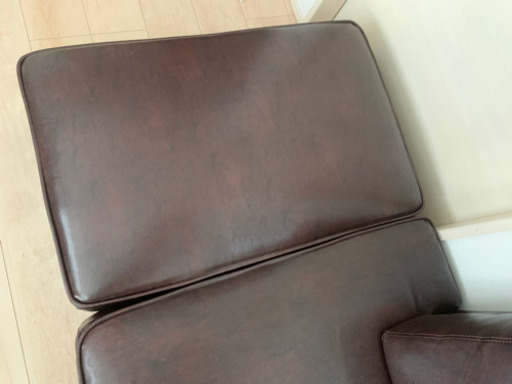 引渡し決定しました 美品 レザー 片肘ローソファー ブラウン オットマン付き