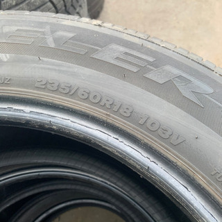235/60/18 夏タイヤ 中古　ハリアーなどに