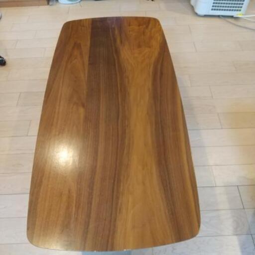 しっかりした作りのミニテーブルです。清澄白河五キロ範囲別途1000円にて車でお届けします。