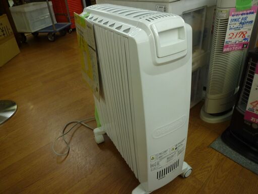 デロンギ　オイルヒーター　ＴＤＤ０９１５Ｗ　2004年製
