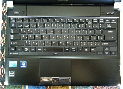?13.3型/軽量1.3kg♪/高性能?Core i3/快適♪メモリ4GB/HDD250GB♪/HDMI?/マイク?/すぐ繋がるWi-