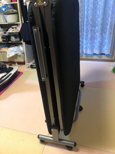 折り畳みベッド　シングル