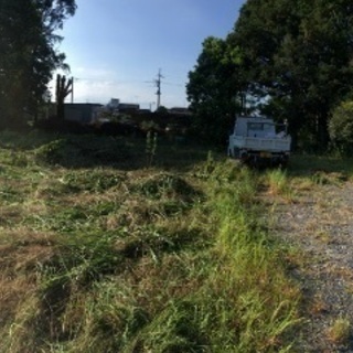 中古車屋必見、国道128号線沿い間口広々