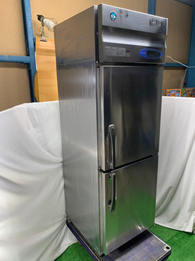 ホシザキ/HOSHIZAKI   業務用　縦型2ドア冷凍庫　392L  フリーザー　店舗　厨房　HF-63LZT