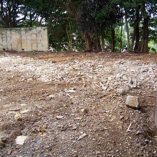 眺望良し、海が見えます！伊平屋島・伊是名島まで見渡せる自然豊かな住宅街です♪上物撤去済です - 土地販売/土地売買