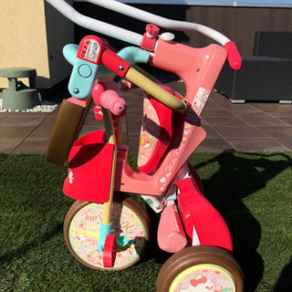 折りたたみ三輪車 ハローキティ オールインワンUPIIの画像