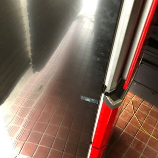 9-388  三菱ノンフロン冷凍冷蔵庫　赤　MR-C34ES-R1形　　2011年製の画像