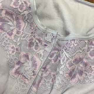 ゆったり女性用前開き肌着シャルレもちろん未使用の画像