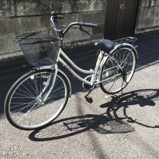 【新規受付停止中です】☆普通の自転車　購入から約8ヶ月　ママチャリ　シティサイクル　シルバー　26の画像