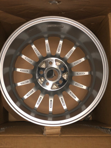 新品未使用　アルミホイール2本　新品未使用