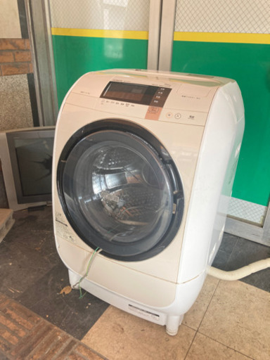 【12/26確約済み】2015年製 日立 9.0kg ドラム式洗濯乾燥機【左開き】ヒートリサイクル 風アイロン ビッグドラム BD-V3700L