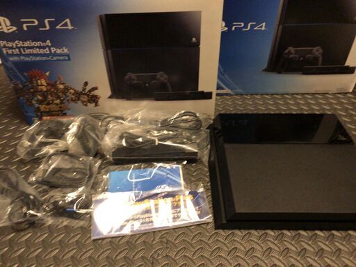 【最新版】PS VR　&【初期ロット】PS４ 本体　セット 　全国どこでも可