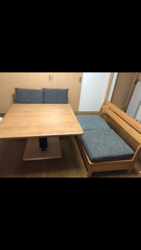 ダイニングテーブル