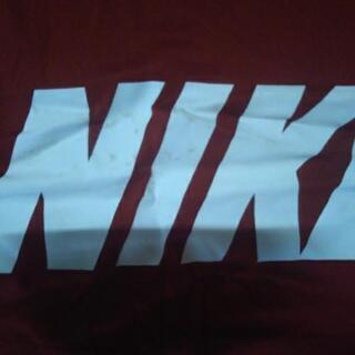 新品タグ付　NIKE 子供ロンT 10-12才用の画像