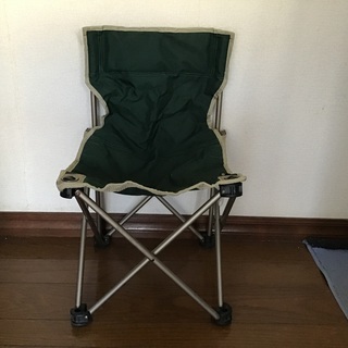 アウトドア　キャンプ　収納袋付き　折り畳み椅子　