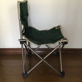 アウトドア　キャンプ　収納袋付き　折り畳み椅子　の画像