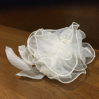 髪飾り（大・白）