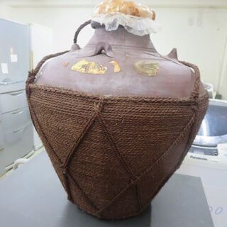 泡盛  古酒甕 一斗甕 （10升相当）   中身なし