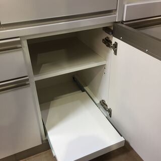 綾乃製作所　2枚扉食器棚の画像