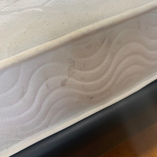 セミダブルベッドの画像