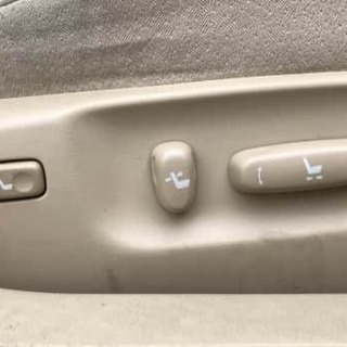 人気車クラウンロイヤルサルーン入庫💛💛の画像