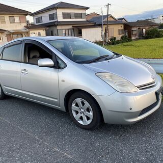 平成１７年式　プリウス　20　走行62000キロ　シルバー　車検なしの画像