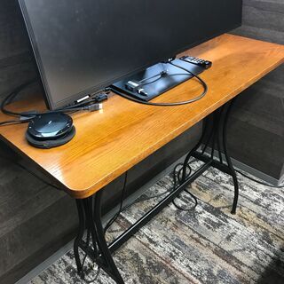 オフィスで使用する、高さのあるモニター台をお譲りします（2台あります）