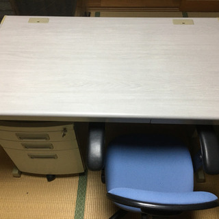 事務デスク