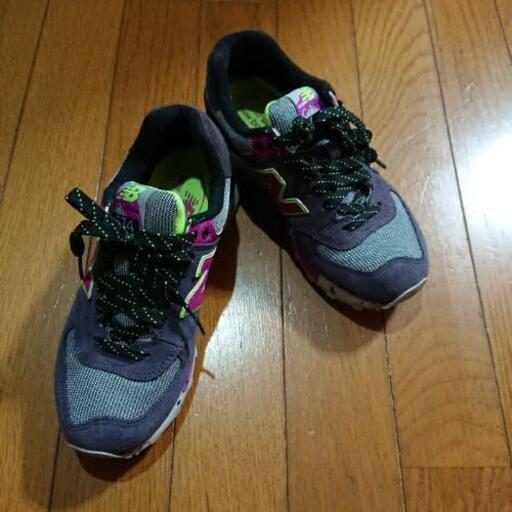 ニューバランス  スニーカー  22.0