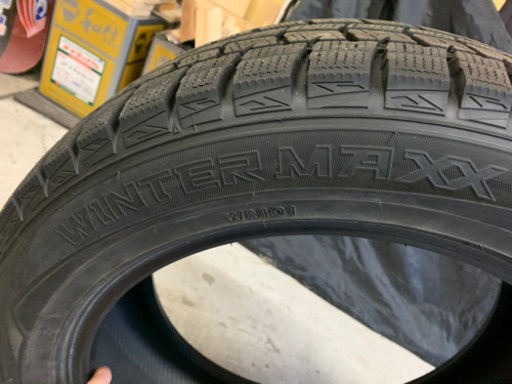 まだ有ります‼️ スタッドレス　お待ち下さい！