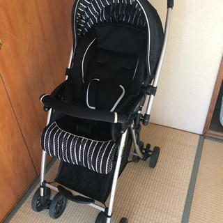 ピジョン A型ベビーカー 色ブラック