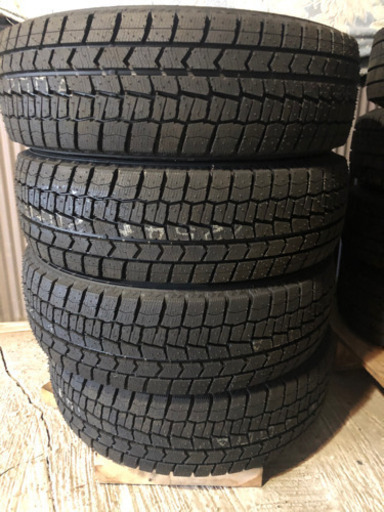 スタッドレスタイヤ　ダンロップ　WINTERMAXX 195/60R17