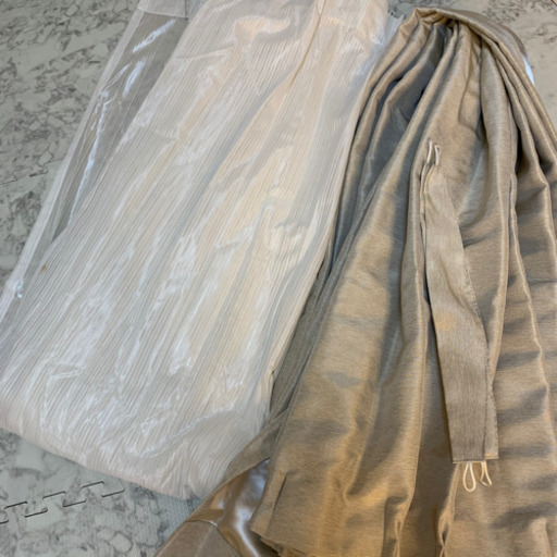 ニトリ　幅274㎝、丈193㎝　ドレープカーテンとレースカーテンのセット