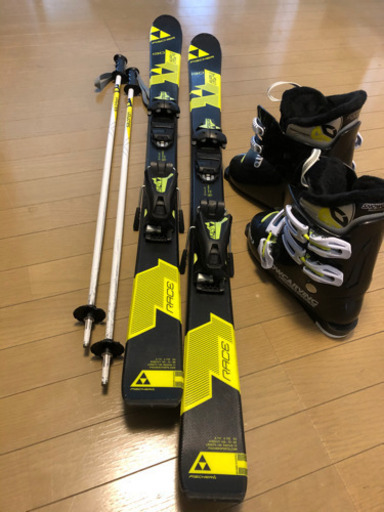 CARVING スキー　SALOMON ストック　CARVING スキー靴　小学生　セット