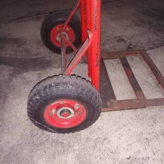 【中古品】鉄製キャリーカートの画像