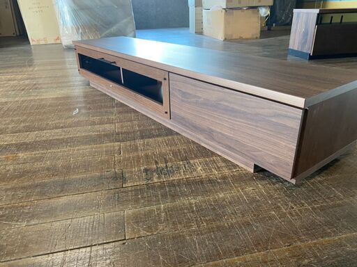 【値下げ】輸送事故！ガラス割れ！テレビボード！当然新品！通常価格49800円ヲ8000円！ガラスはプラ板で加工！東馬さんの商品です！