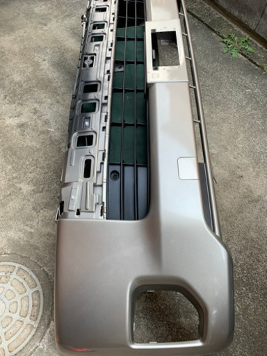 ハイエース☆200系4型ワイド☆フロントバンパーフェイス